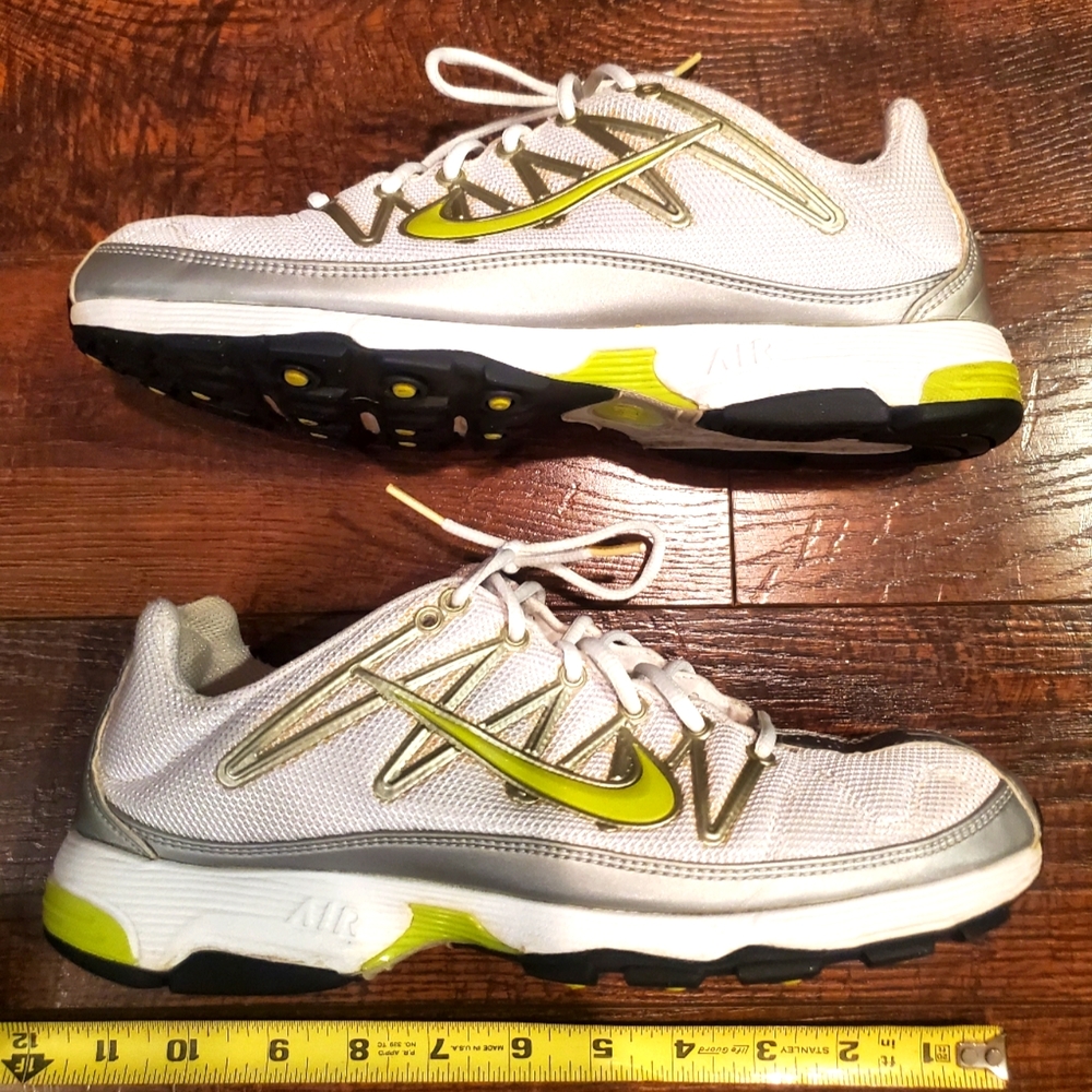 White Nike Air Shoes Women's Size 9